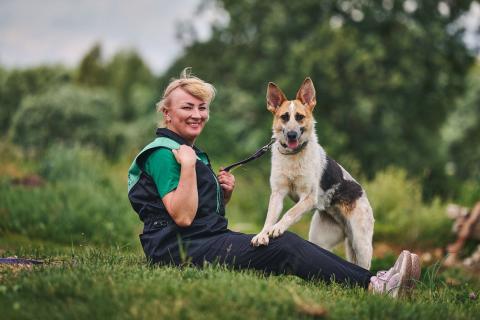 В дар собаку. Луна: возраст 1,5 г.. Фото3